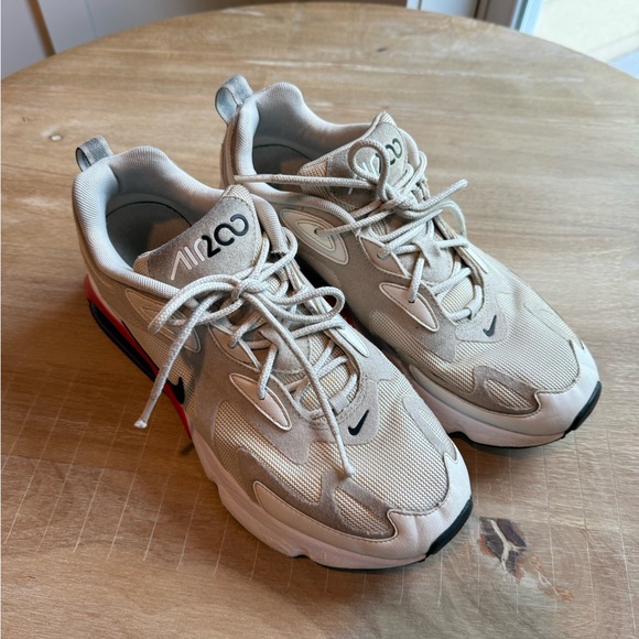 Nike Air 200 Cream Sneakers with Black and Red Accents - Picture 3 of 10